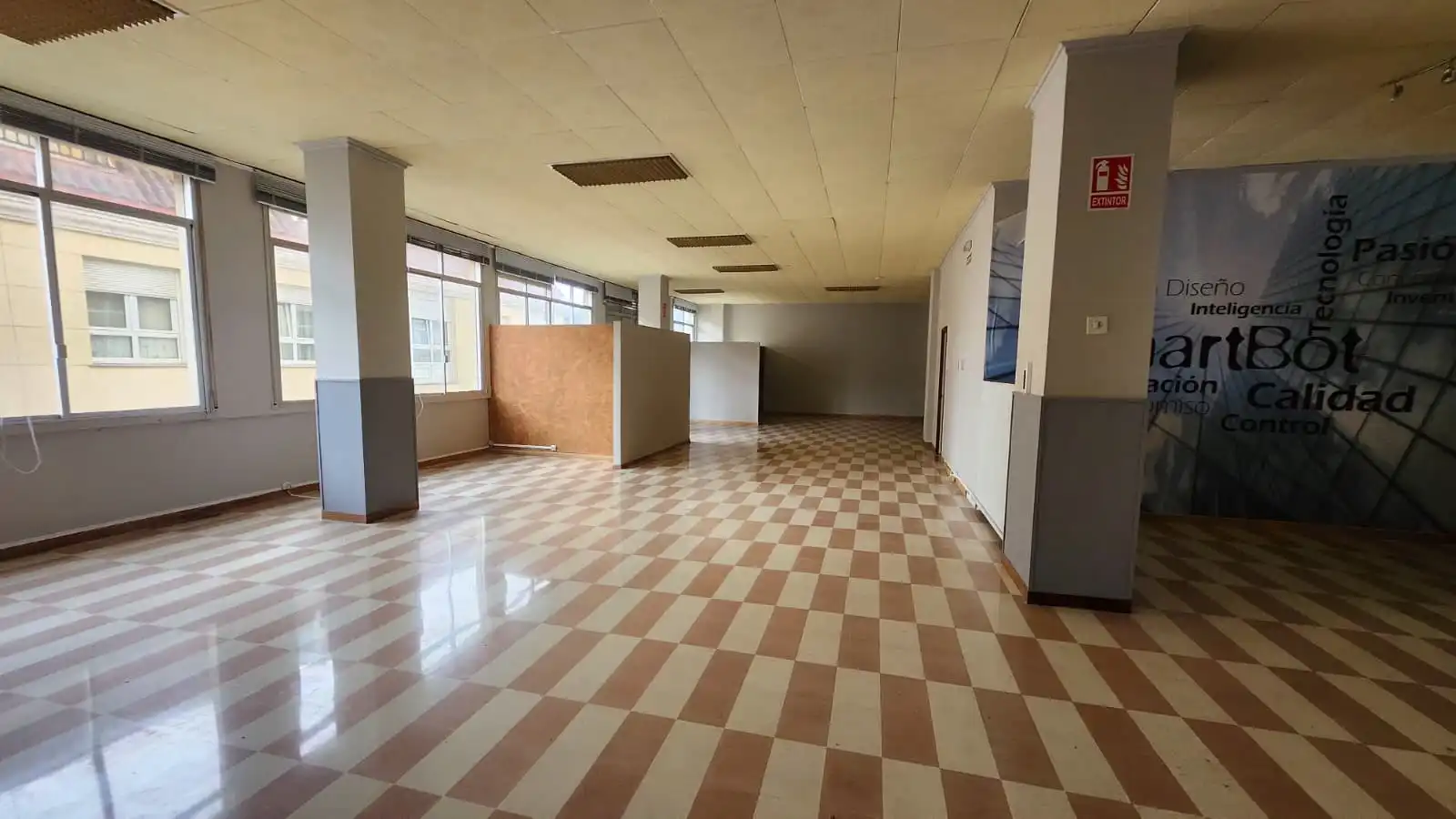 Commercial properties for rent in Miño