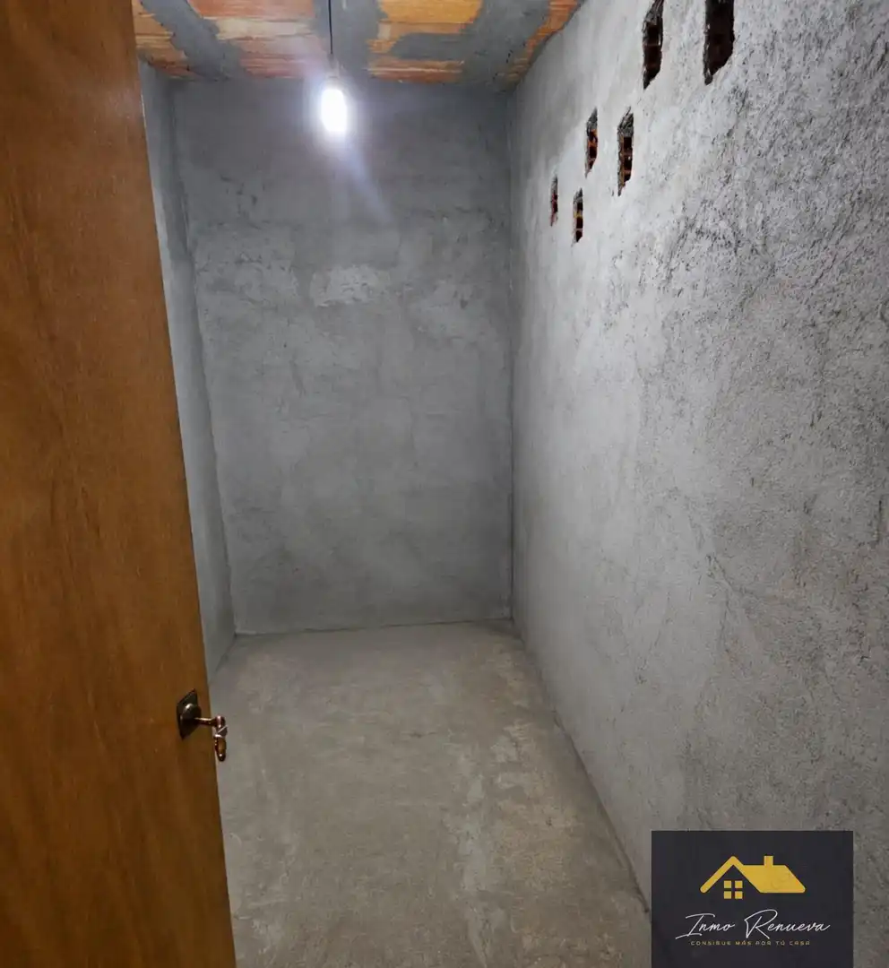 Flat for sale in Etxebarri, Bizkaia