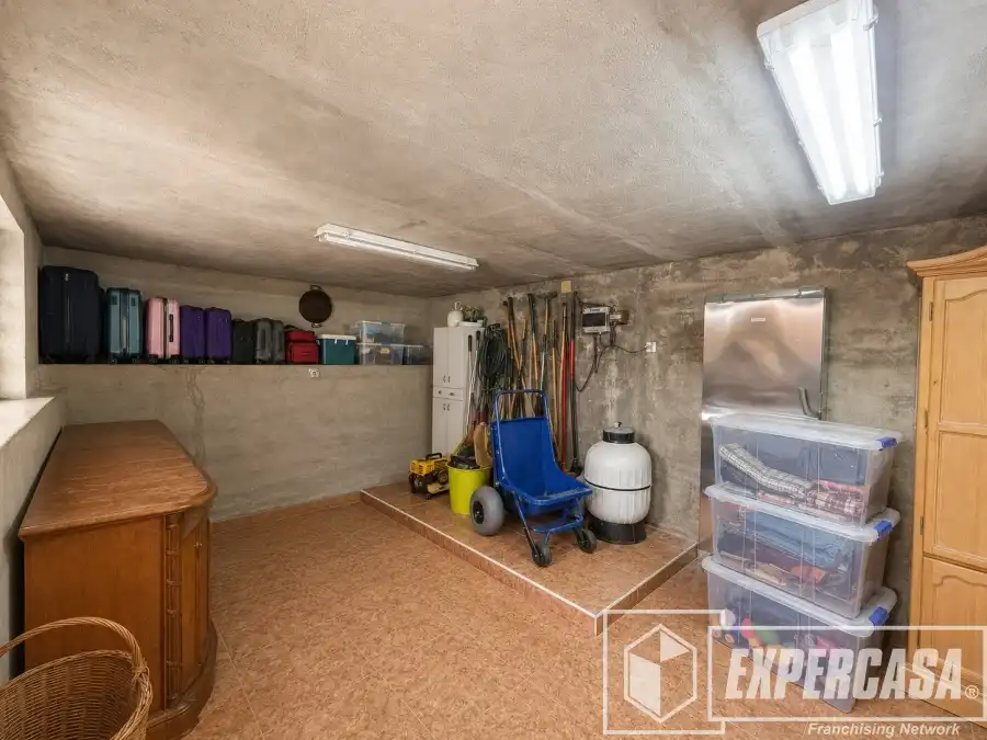 Casa o chalet en venta en Llíria con Aire acondicionado, Trastero y Piscina
