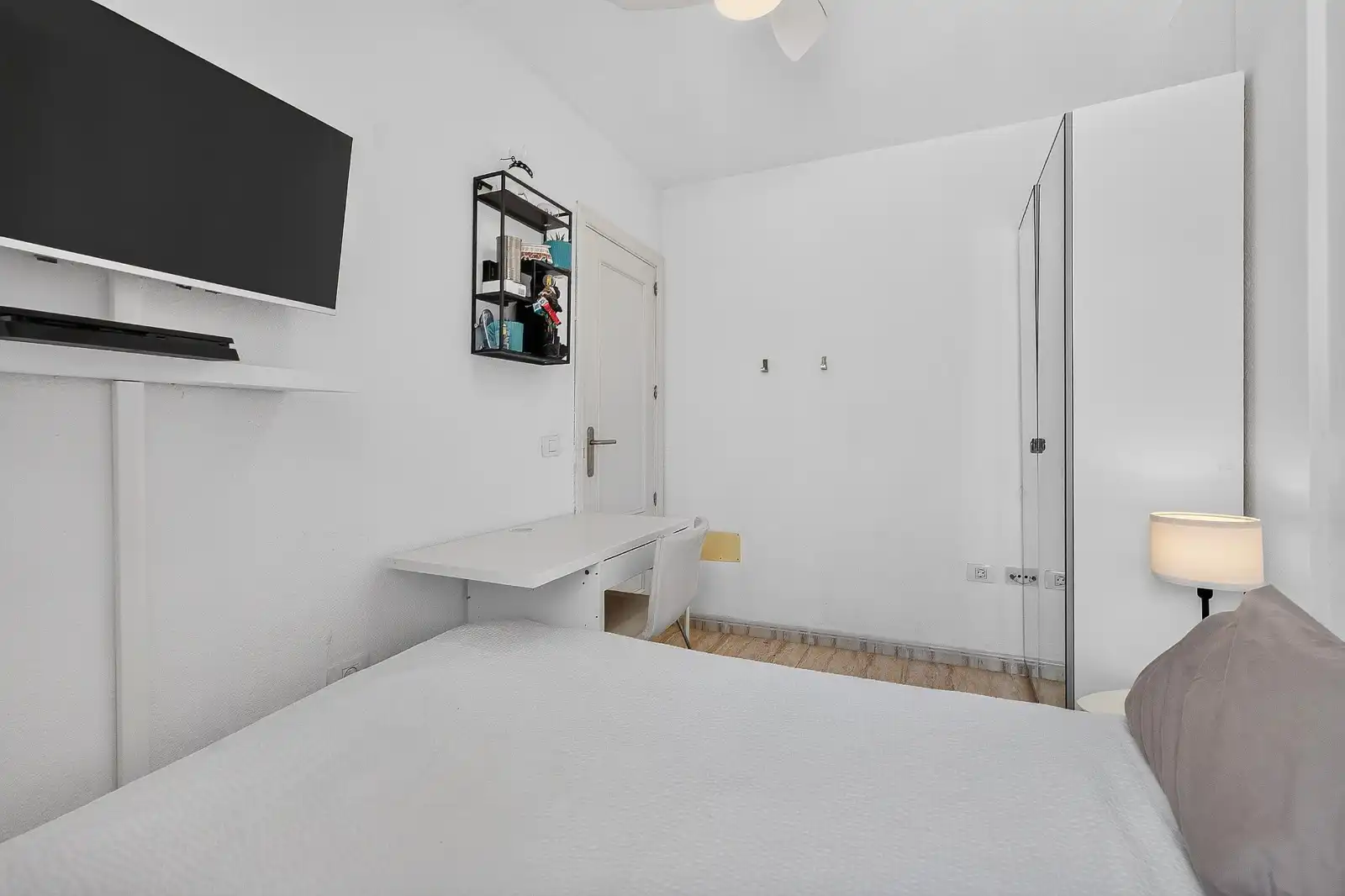 Habitación de Apartamento en venta en Granadilla de Abona con Terraza, Amueblado y Horno