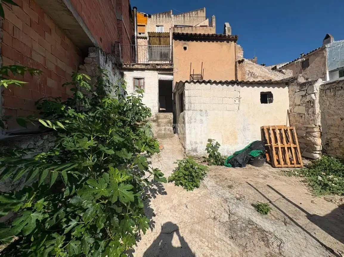 Casa adosada en venta en Los Villares