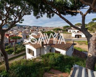 Exterior view of House or chalet for sale in Sant Feliu de Guíxols  with Air Conditioner, Terrace and Storage room