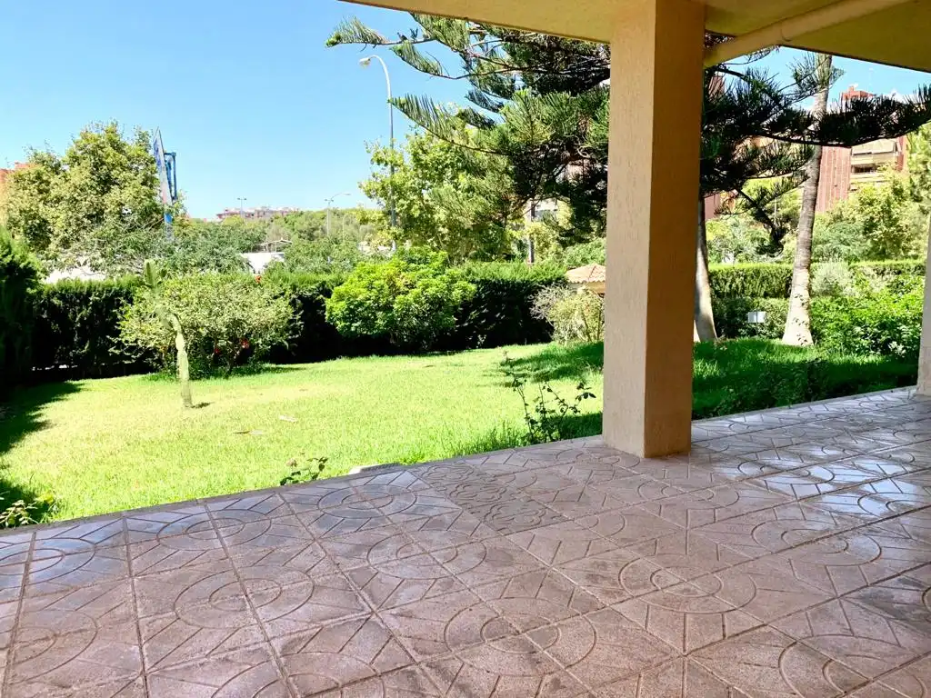 Terrassa de Apartament en venda en Alicante / Alacant amb Aire condicionat, Terrassa i Moblat