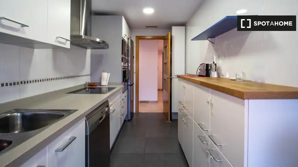 Room in Sant Llorenç - Zona Alfahuir