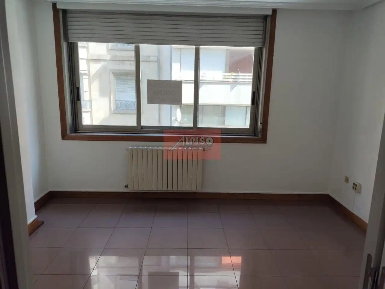 Oficina de alquiler en Ourense Capital  con Calefacción