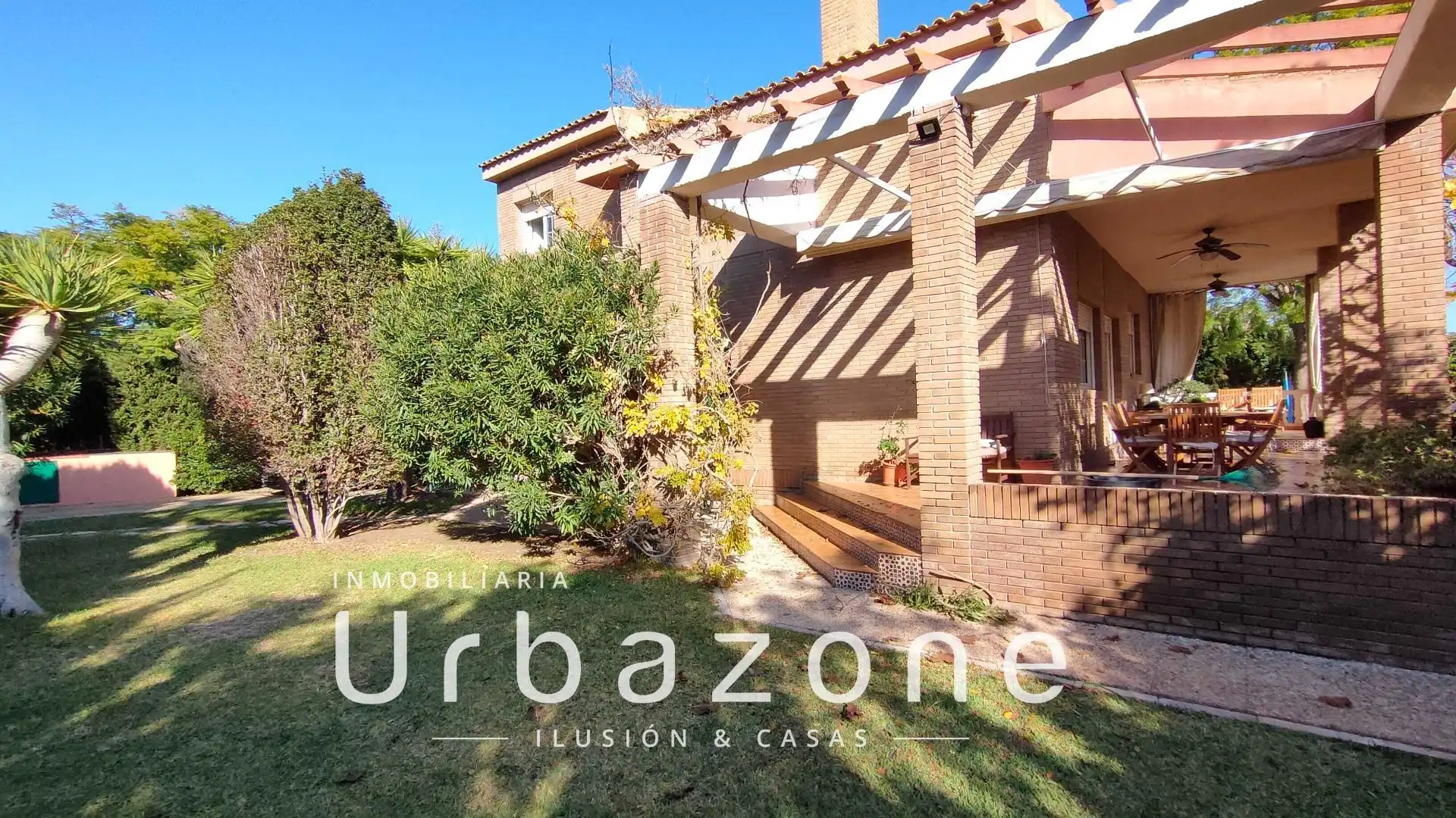 Vista exterior de Casa o chalet en venta en Mutxamel con Aire acondicionado, Calefacción y Jardín privado