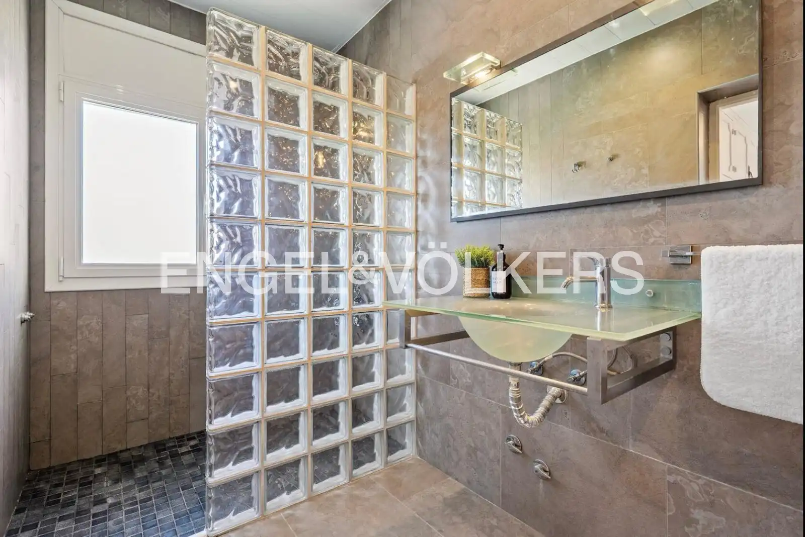 Chalet con terraza en venta en Carrer Gregal 9, imagen 17