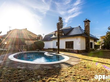 Casa amb piscina en venda a Airesol