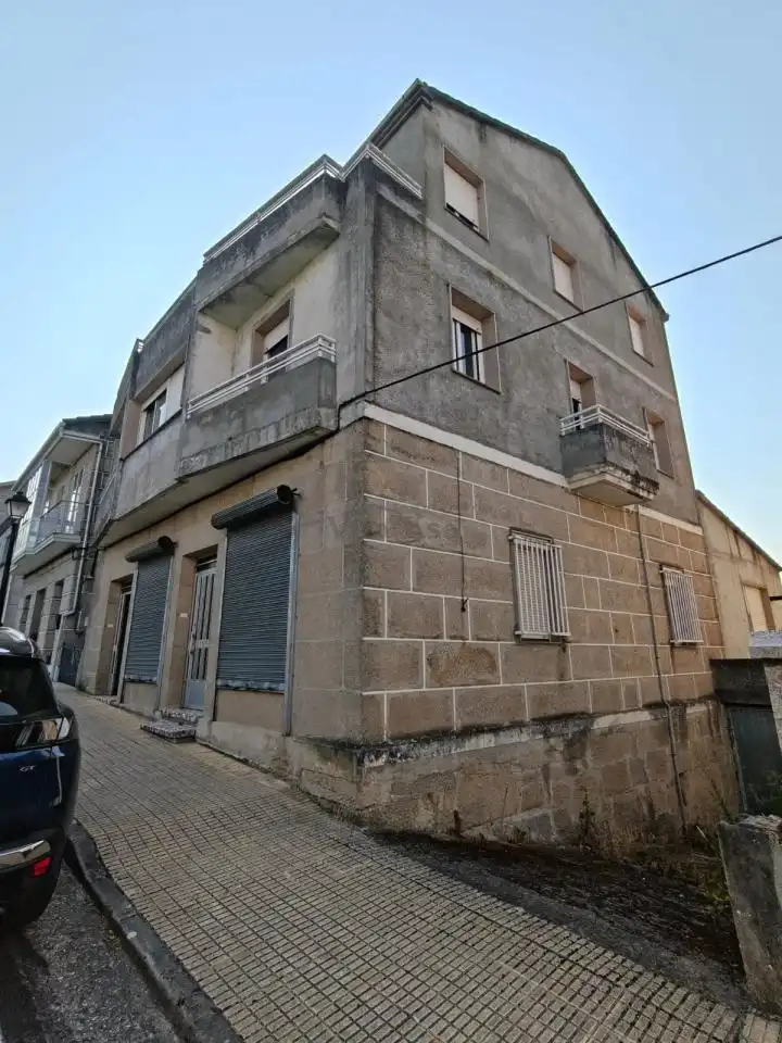 House with garden for sale in Baños de Molgas