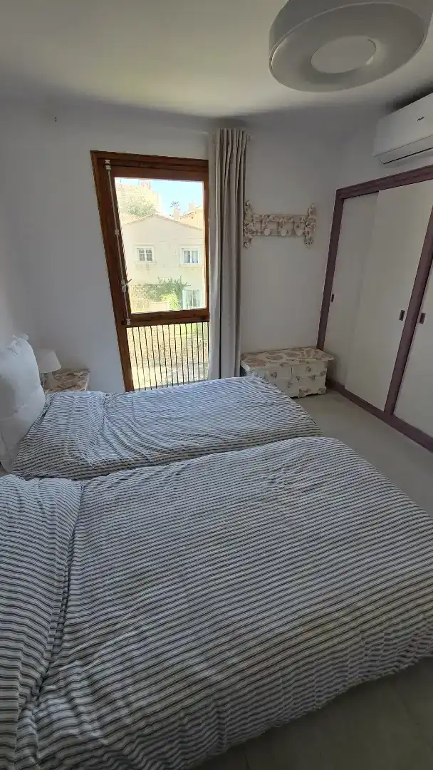 Bedroom of Flat for rent in El Campello  with Air Conditioner, Private garden and Swimming Pool