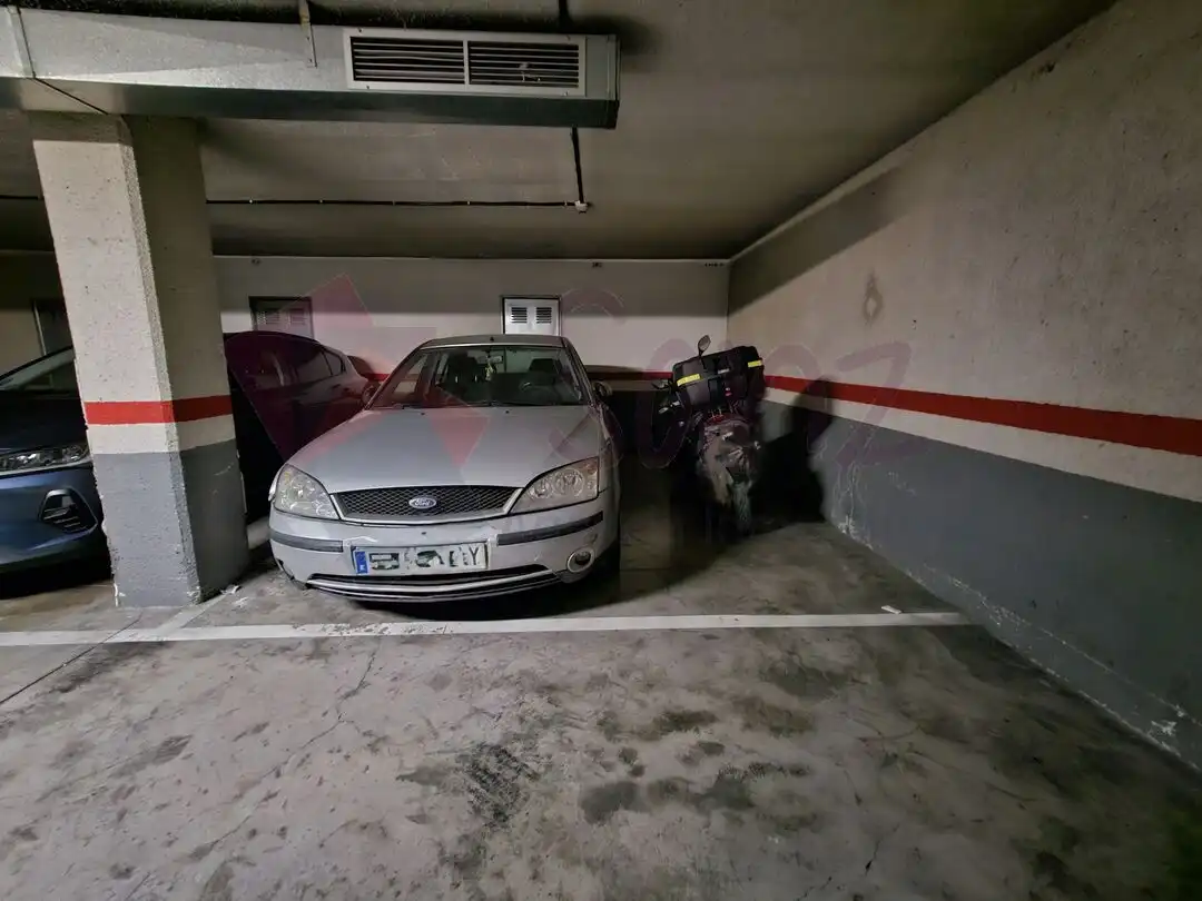 Parkplatz von Wohnungen zum Verkauf in  Logroño mit Heizung und Abstellraum