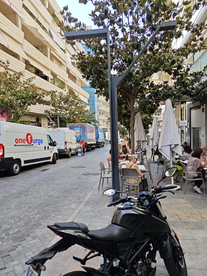 Local comercial en traspaso en Avenida Miguel Cano, imagen 2