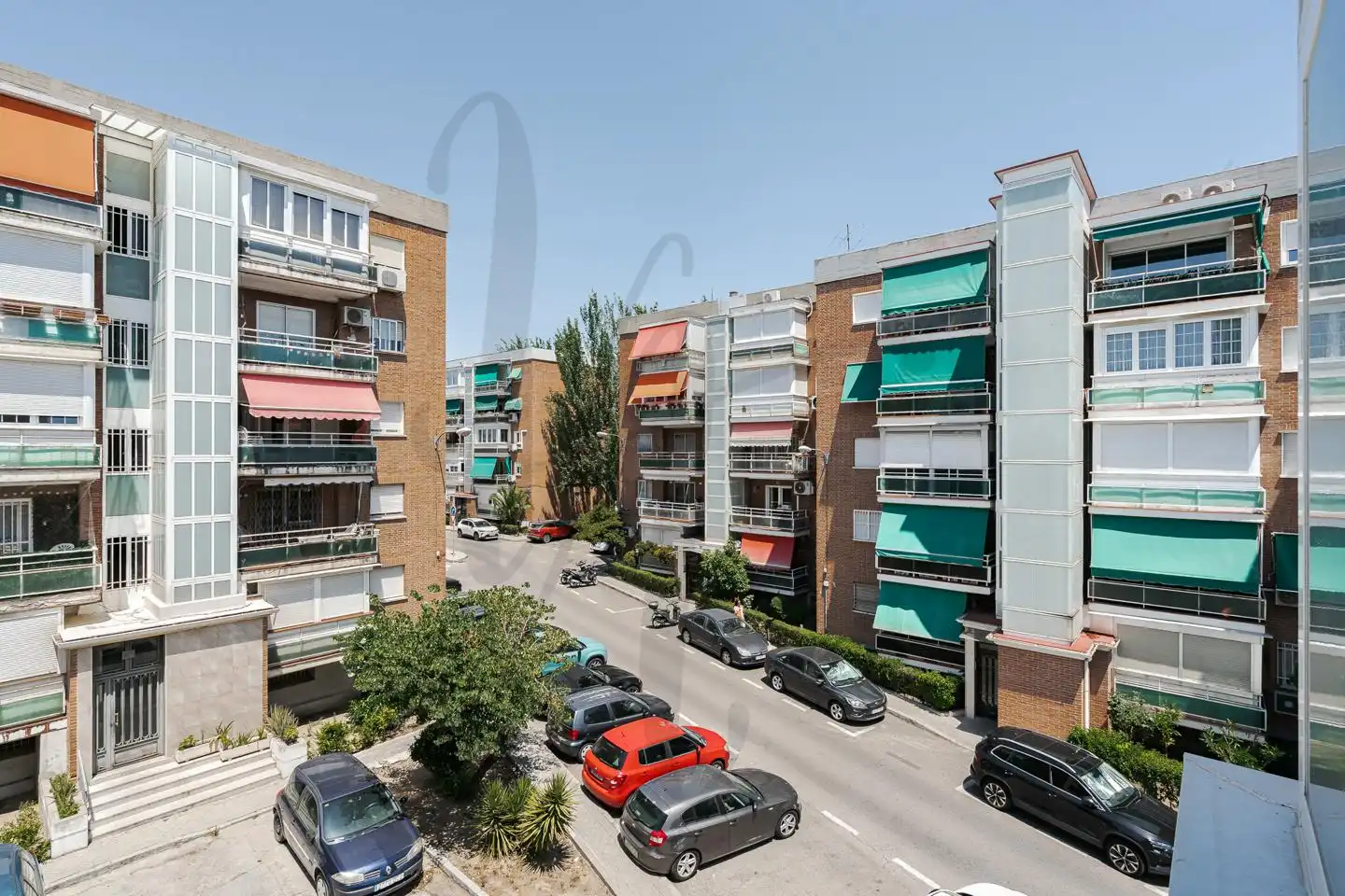 Flat for sale in Carril Del Conde, Canillas