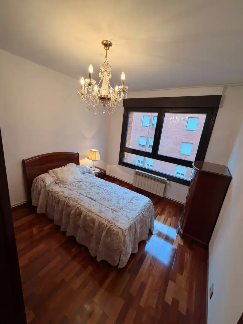 Bedroom of Flat for sale in Cruces
