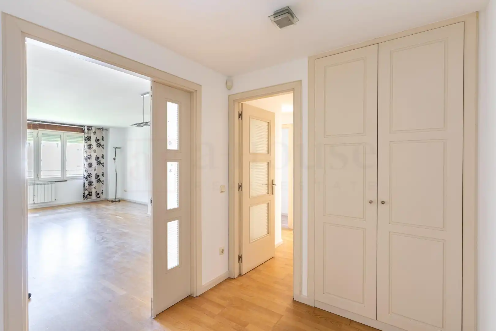 Wohnung zum Verkauf in Madrid mit Klimaanlage, Heizung und Privatgarten