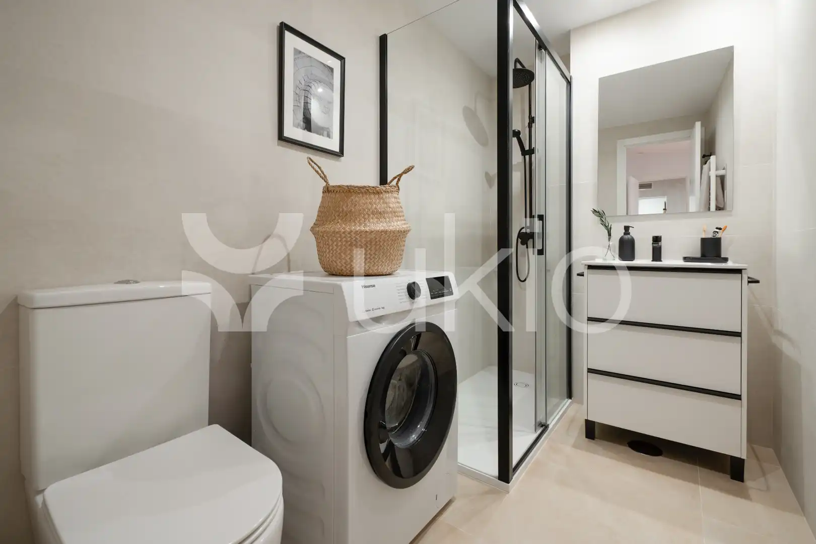 Bathroom of Apartments for rent in Madrid  with Air Conditioner, Heating and Terrace