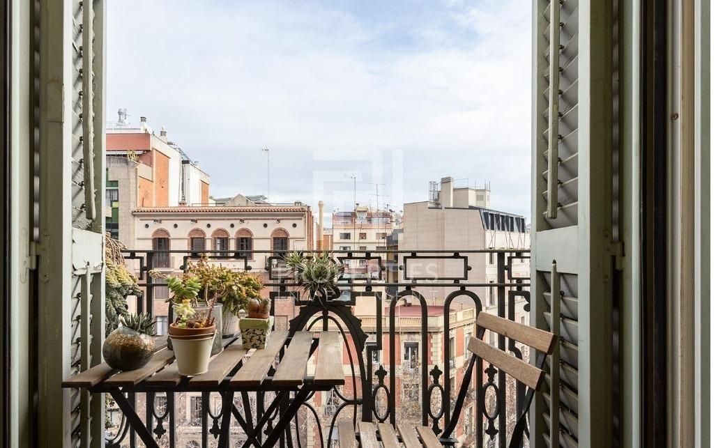 Balcony of Flat for sale in  Barcelona Capital  with Air Conditioner, Heating and Parquet flooring