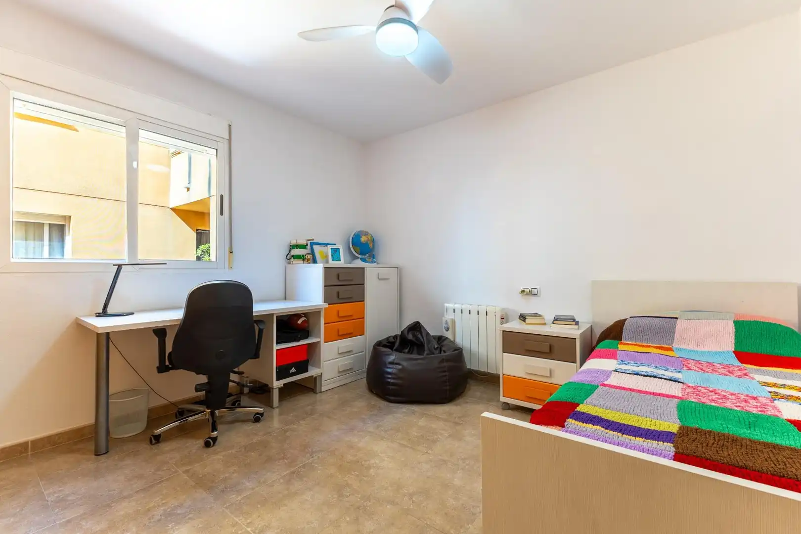 Bedroom of Flat for sale in Sagunto / Sagunt  with Air Conditioner, Heating and Storage room