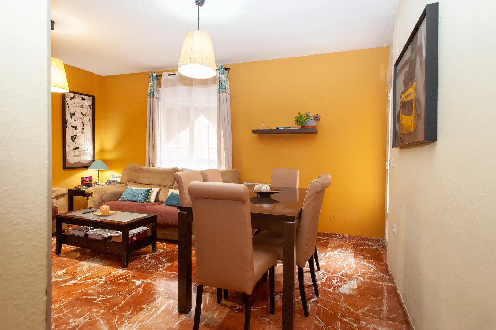 Appartamento con terrazza in vendita a Calle Manuel Escabias, imagen 4