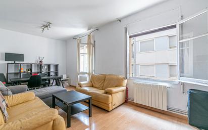 Living room of Flat for sale in  Barcelona Capital  with Heating