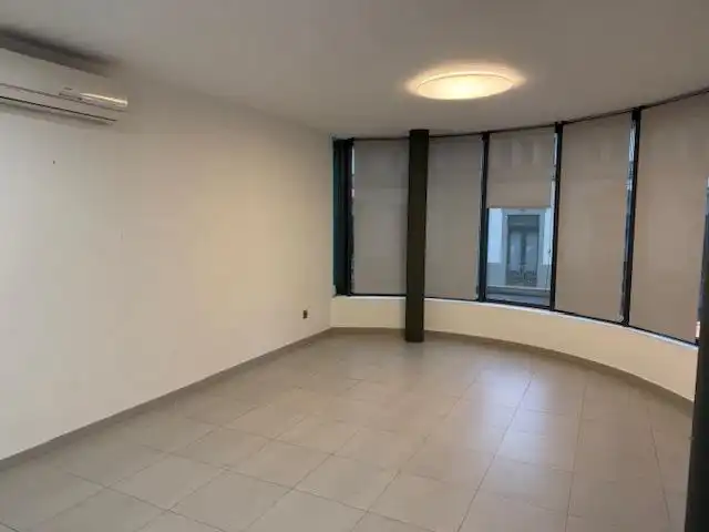 Bureau avec ascenseur à louer à Centre - Passeig i Rodalies, imagen 6