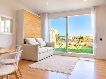 Penthouse with balcony for sale in Carrer GIRONA