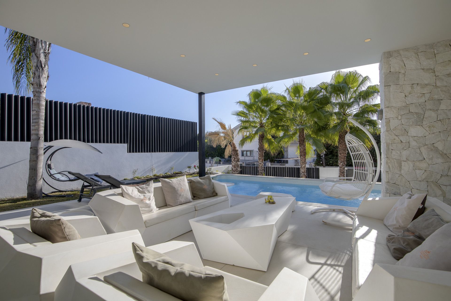 Terrassa de Casa o xalet en venda en Marbella amb Aire condicionat, Jardí privat i Terrassa