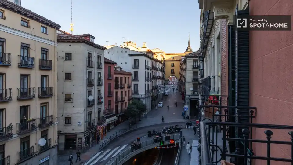 Vista exterior de Pis de lloguer en Madrid amb Aire condicionat, Calefacció i Moblat