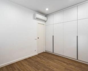 Bedroom of Flat to rent in  Madrid Capital  with Air Conditioner, Pets allowed and Internet