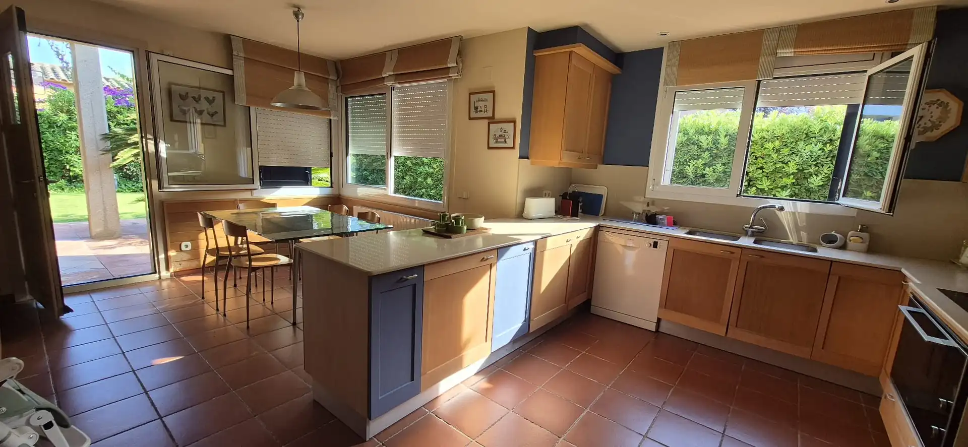 Cuina de Casa o xalet en venda en Palafrugell amb Calefacció, Jardí privat i Terrassa
