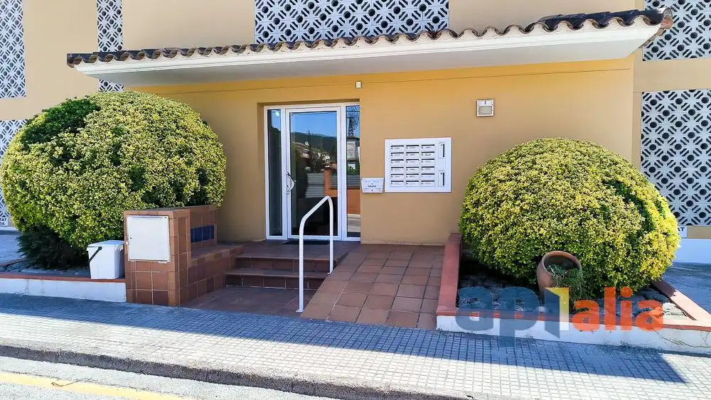 Außenansicht von Wohnungen zum Verkauf in Calonge i Sant Antoni mit Heizung