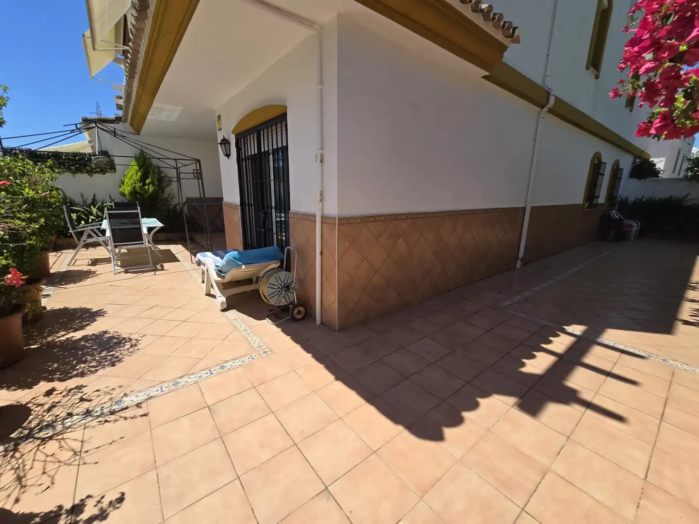 Terraza de Piso en venta en Marbella con Aire acondicionado, Terraza y Alarma