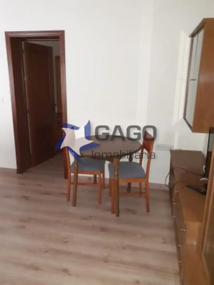 Menjador de Pis de lloguer en Córdoba amb Aire condicionat, Calefacció i Moblat
