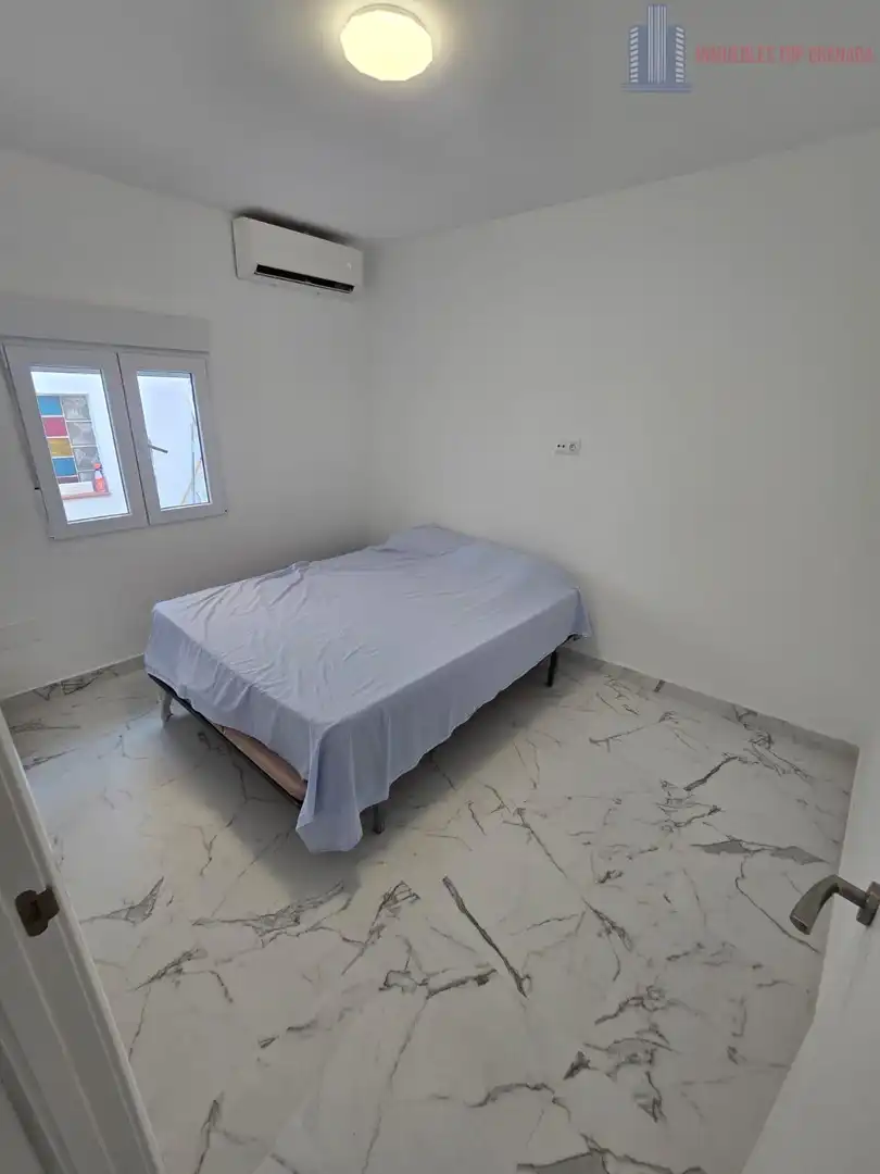 Habitación de Casa o chalet en venta en La Zubia