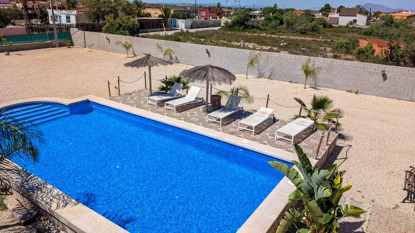 Piscina de Casa o xalet en venda en Elche / Elx amb Aire condicionat, Jardí privat i Terrassa