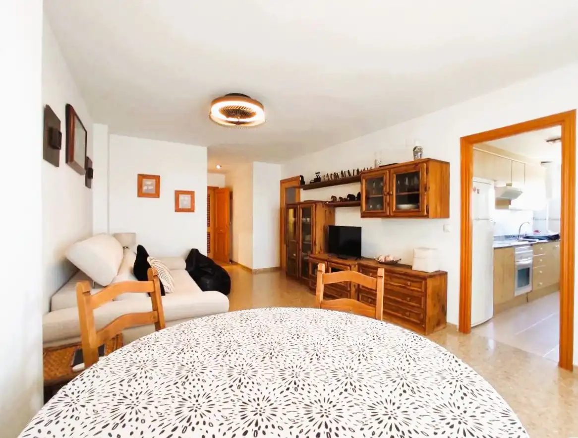 Sala de estar de Apartamento en venta en Canet d'En Berenguer con Terraza, Amueblado y Piscina comunitaria