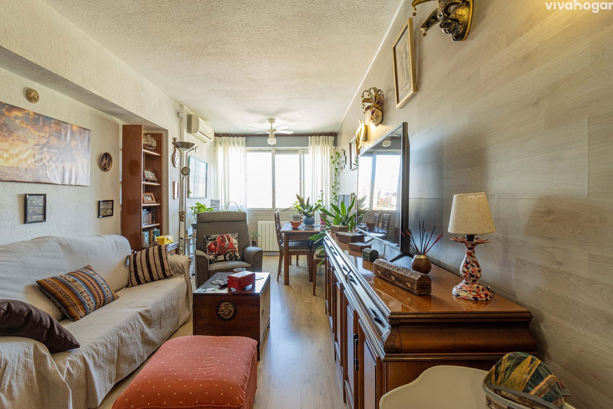 Living room of Flat for sale in  Madrid Capital  with Air Conditioner, Heating and Terrace