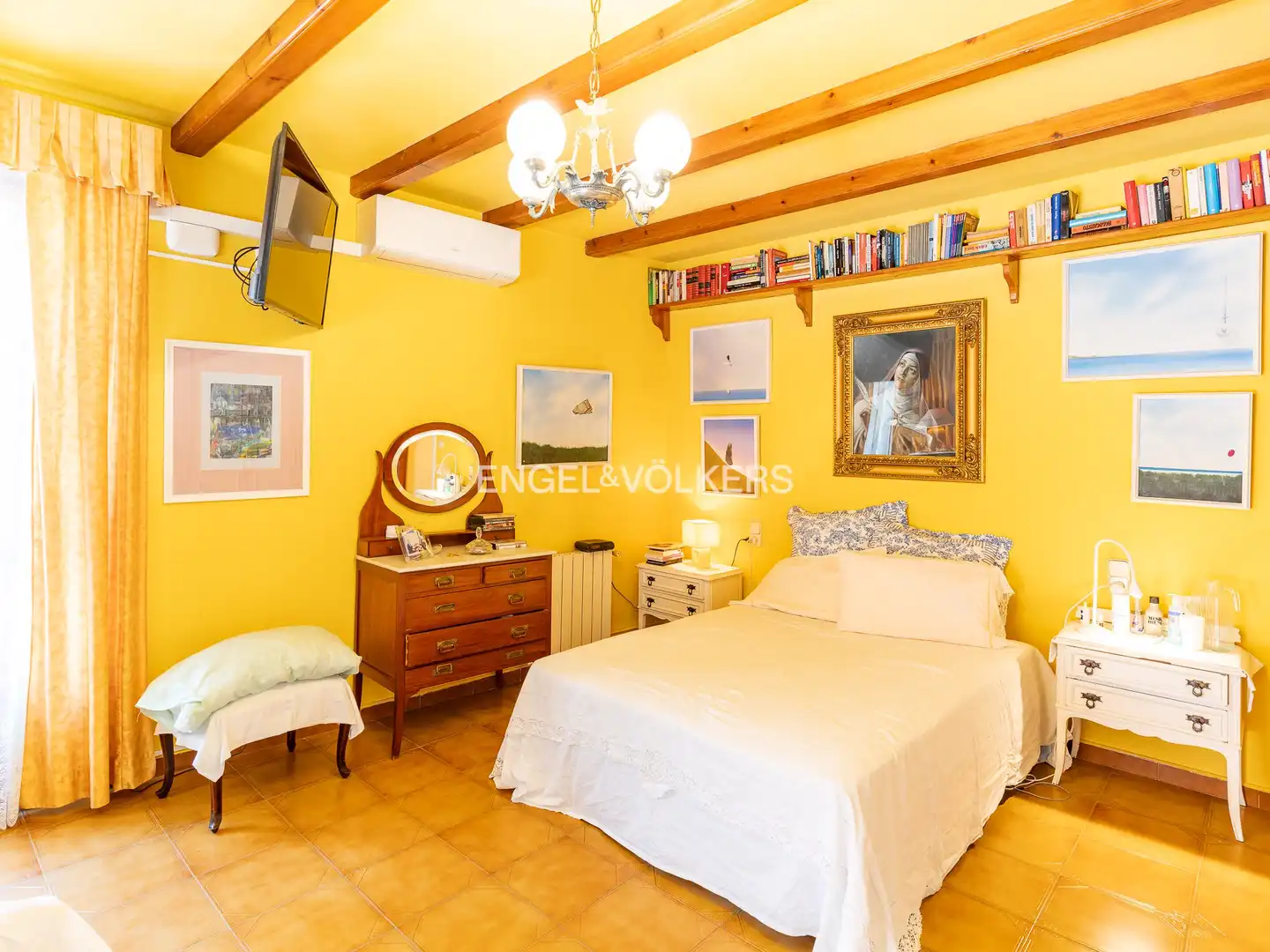 Habitación de Casa adosada en venta en Arenys de Mar con Aire acondicionado, Calefacción y Terraza