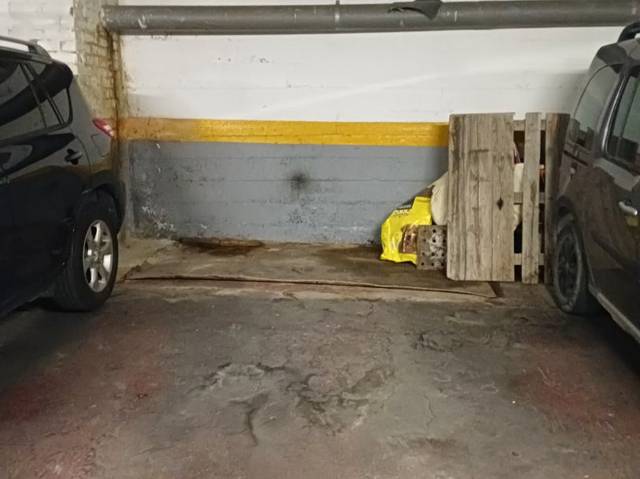 Garaje en Alquiler en Calle de Santa Ana Baja, 17 en Tres Olivos - Valverde