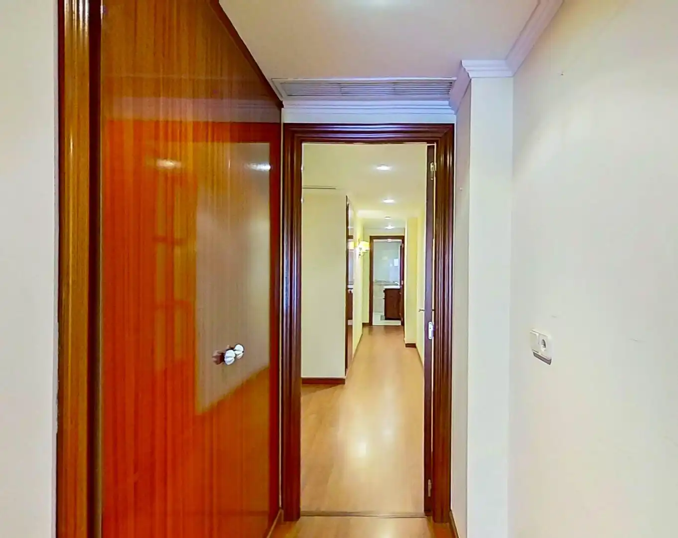 Piso en venta en Valencia con Parquet y Terraza