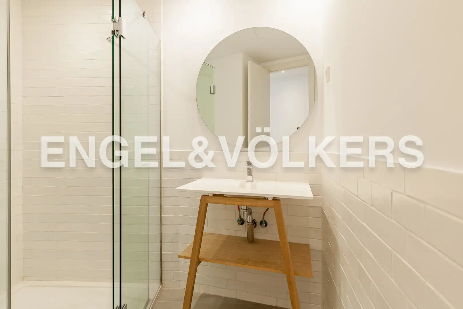 Baño de Piso de alquiler en Madrid con Aire acondicionado, Calefacción y Balcón