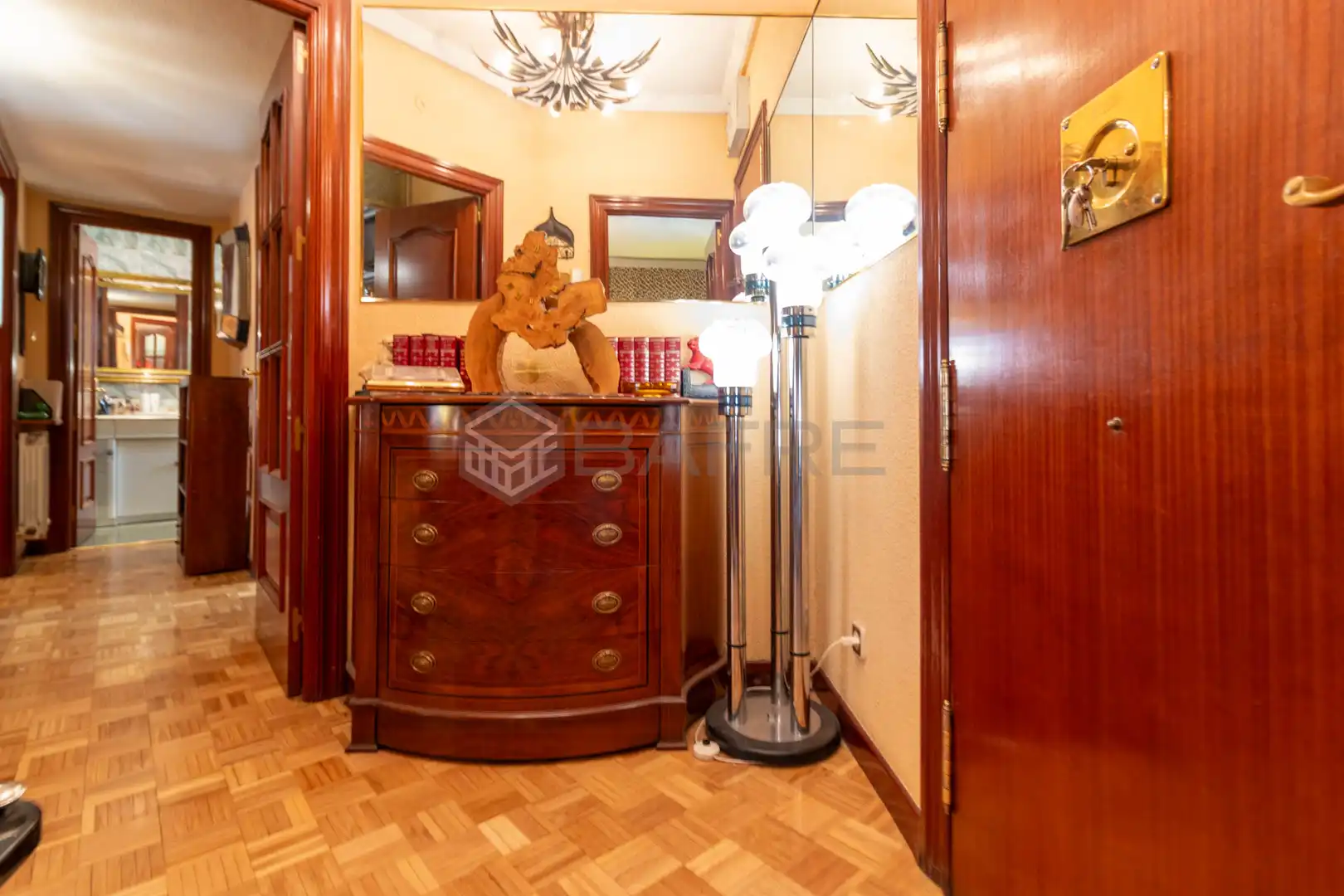 Flat with lift for sale in Calle de Anzuola, imagen 3