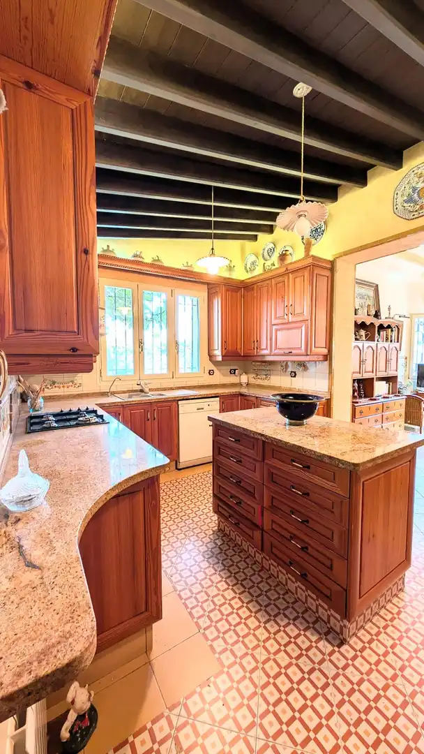 Cocina de Casa o chalet en venta en Elche / Elx con Aire acondicionado, Calefacción y Jardín privado