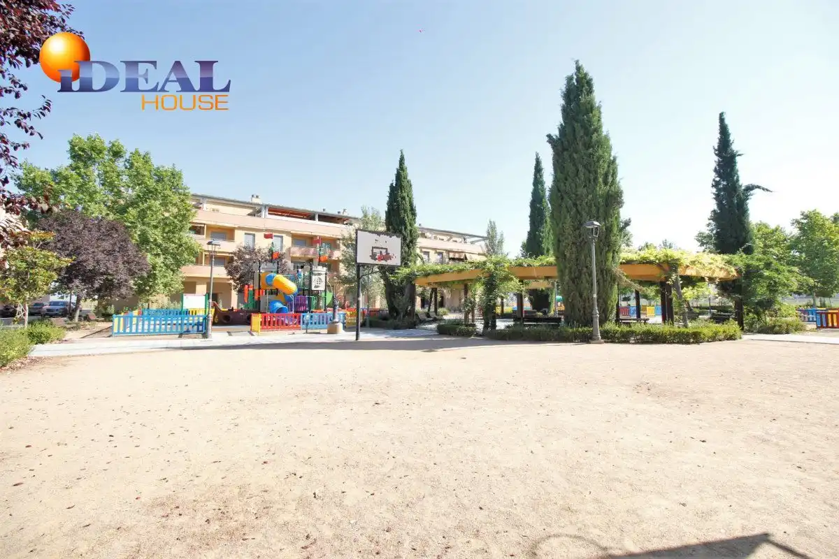 Exterior view of Flat for rent in Maracena  with Heating, Terrace and Furnished