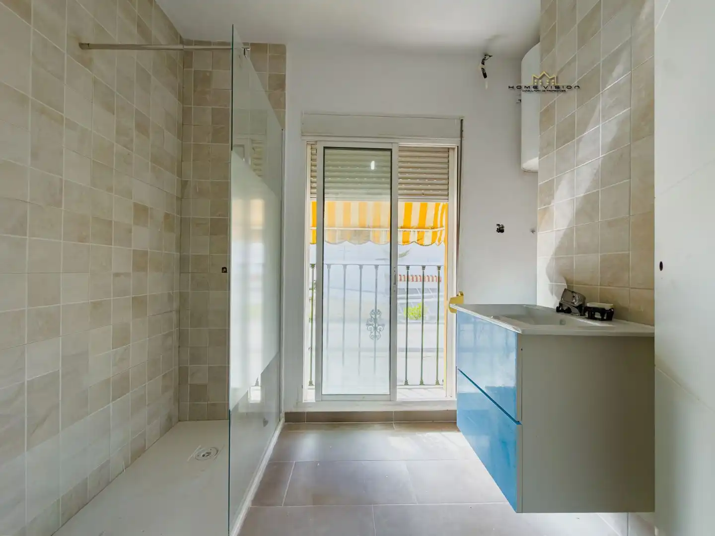 Bathroom of Houses for sale in Jerez de la Frontera  with Air Conditioner, Parquet flooring and Oven