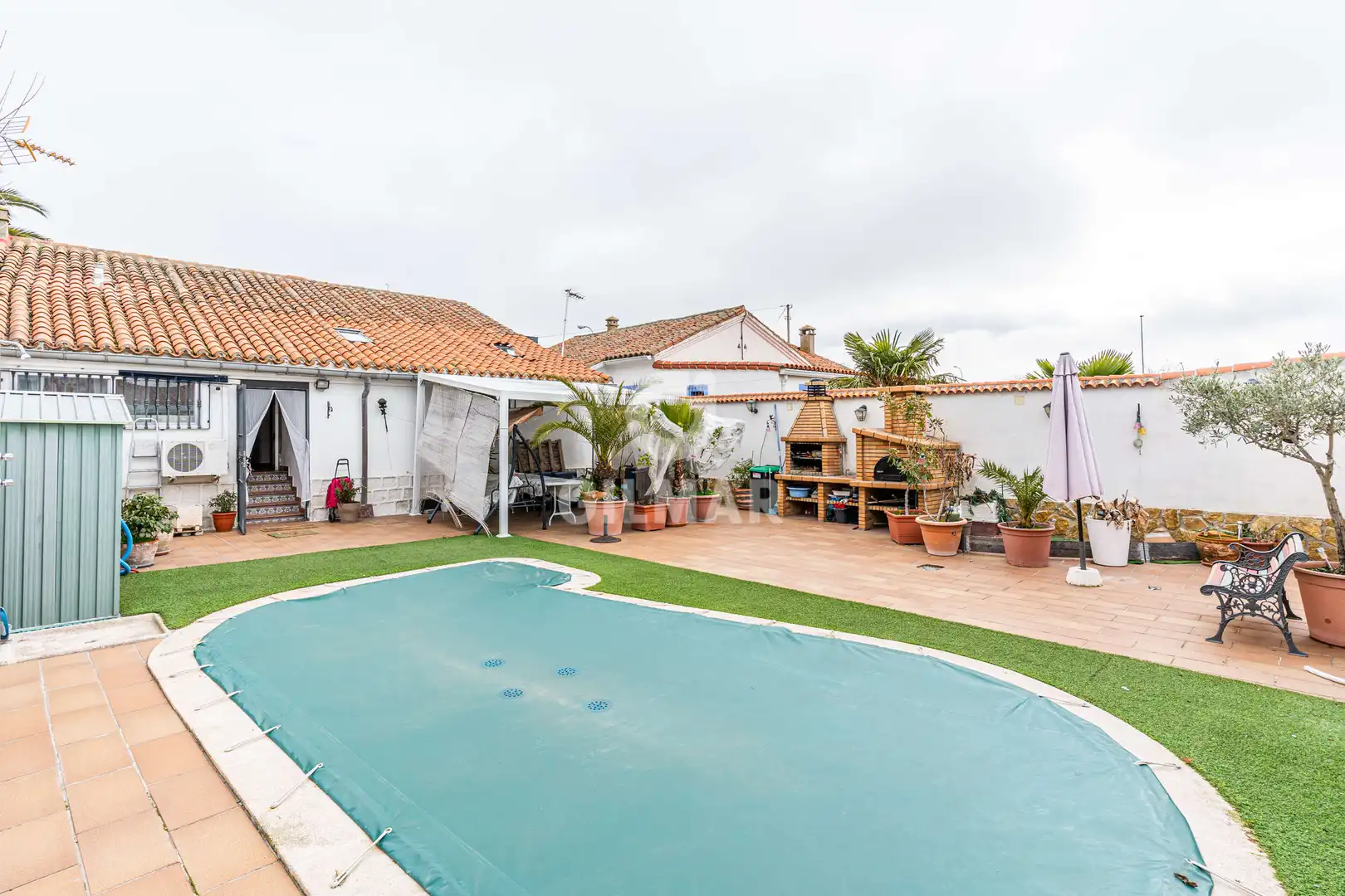 Swimming pool of Detached homes for sale in Madrid  with Heating, Private garden and Swimming Pool