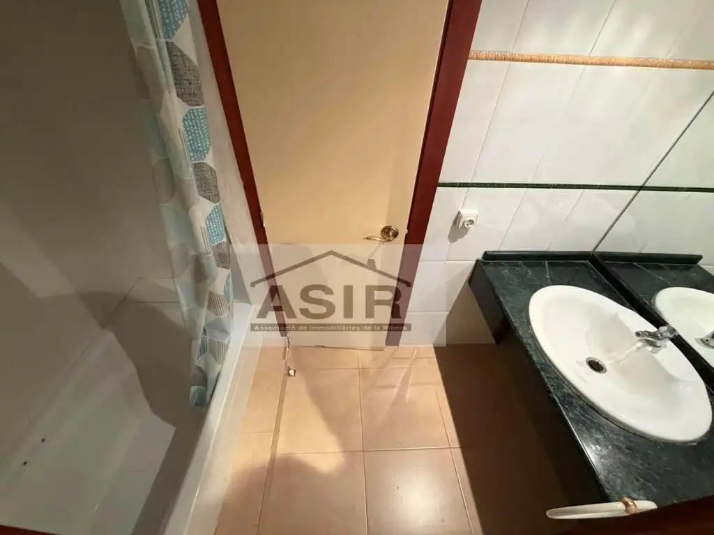 Piso de alquiler en Alquenència - Venècia
