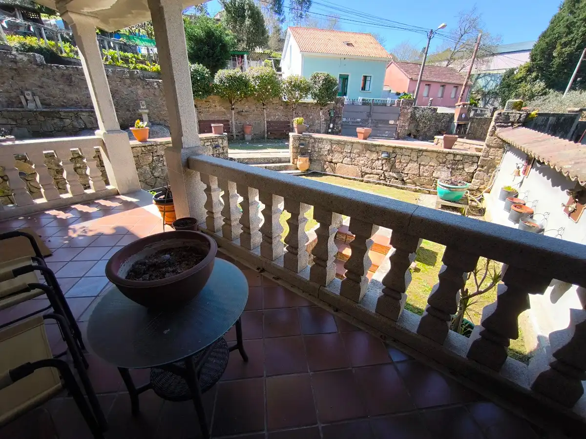 Terraza de Casa o chalet en venta en Vilagarcía de Arousa con Calefacción, Jardín privado y Parquet