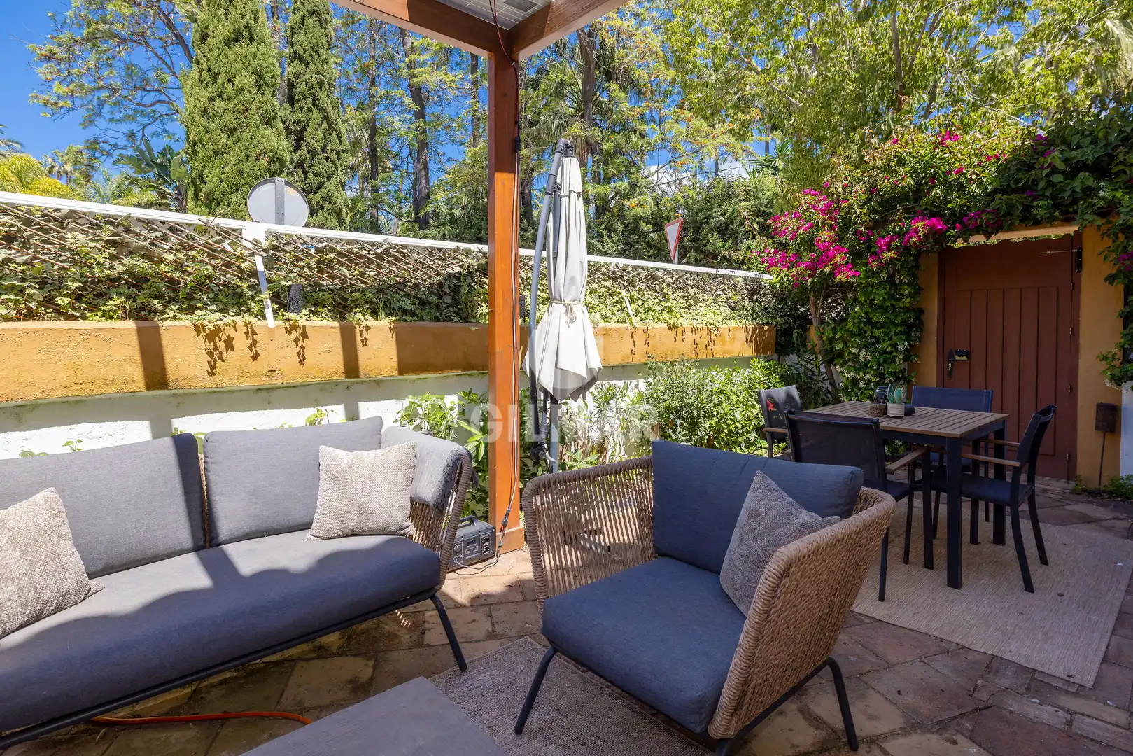 Terraza de Casa adosada en venta en Marbella con Calefacción, Piscina y Amueblado
