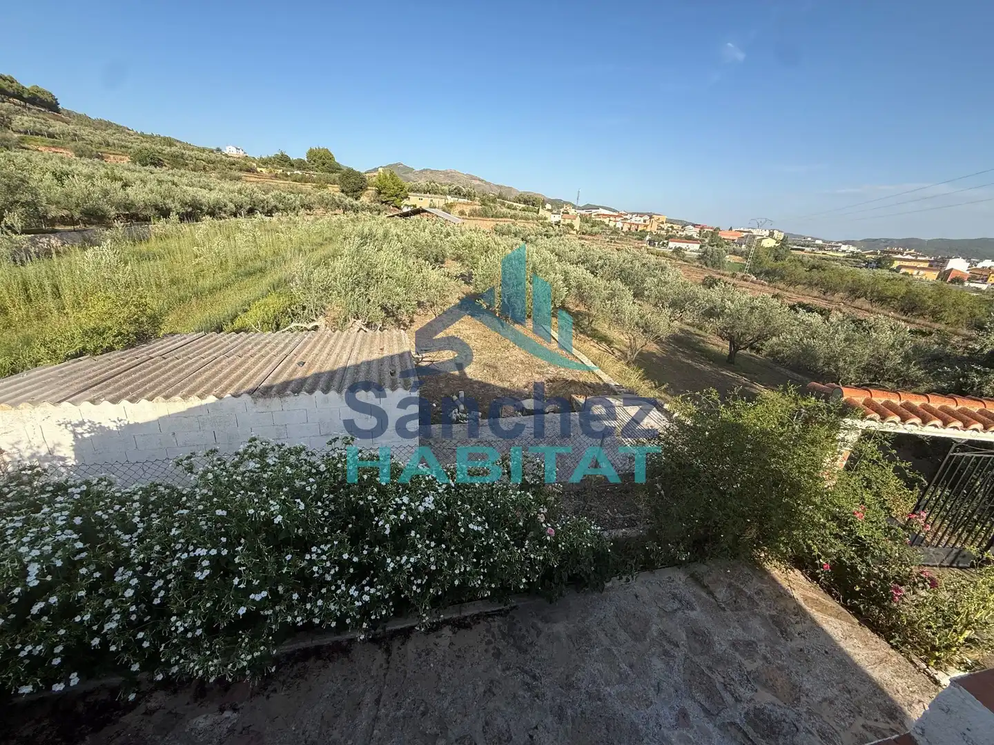 Houses for sale in Chelva  with Private garden, Terrace and Storage room